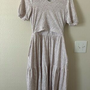 Super Cute Dress Lavendel Nursing Storybook Dress